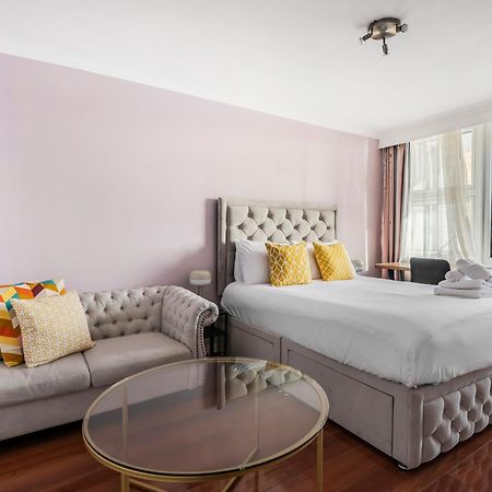 Riverside 3Br With Easy Transport 20Mins To City Centre Лондон Екстер'єр фото