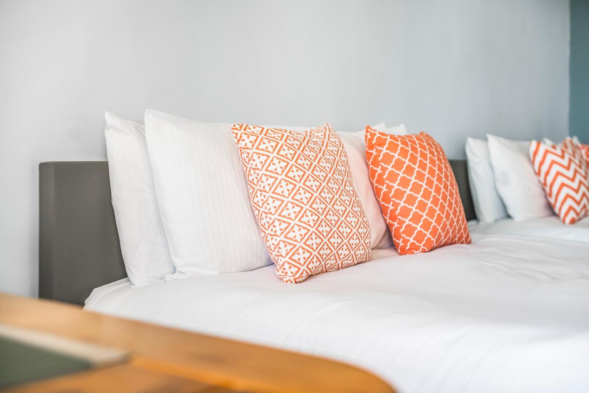 Riverside 3Br With Easy Transport 20Mins To City Centre Лондон Екстер'єр фото