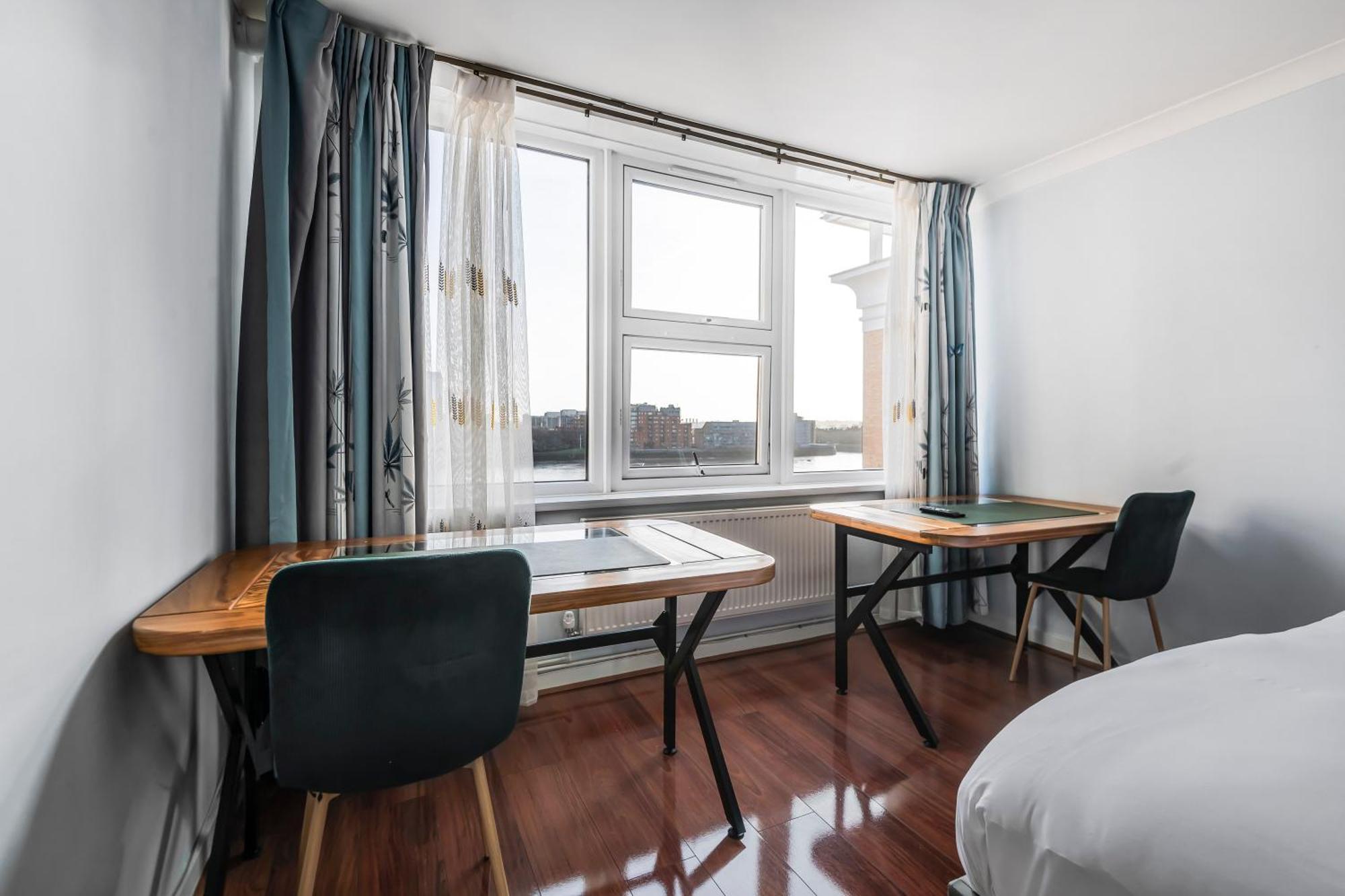Riverside 3Br With Easy Transport 20Mins To City Centre Лондон Екстер'єр фото
