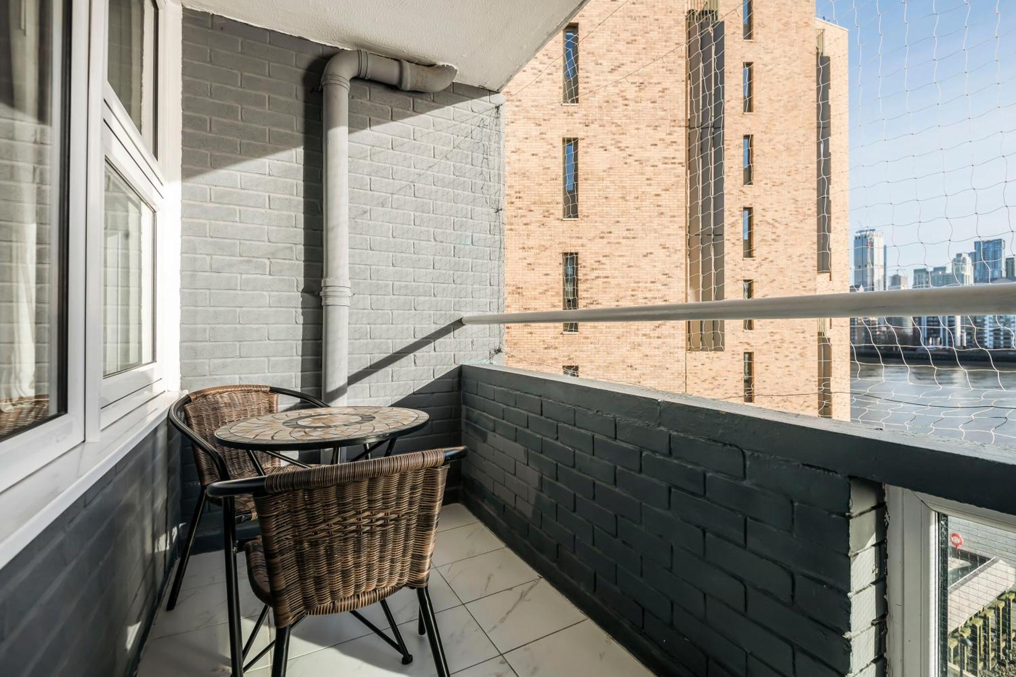Riverside 3Br With Easy Transport 20Mins To City Centre Лондон Екстер'єр фото