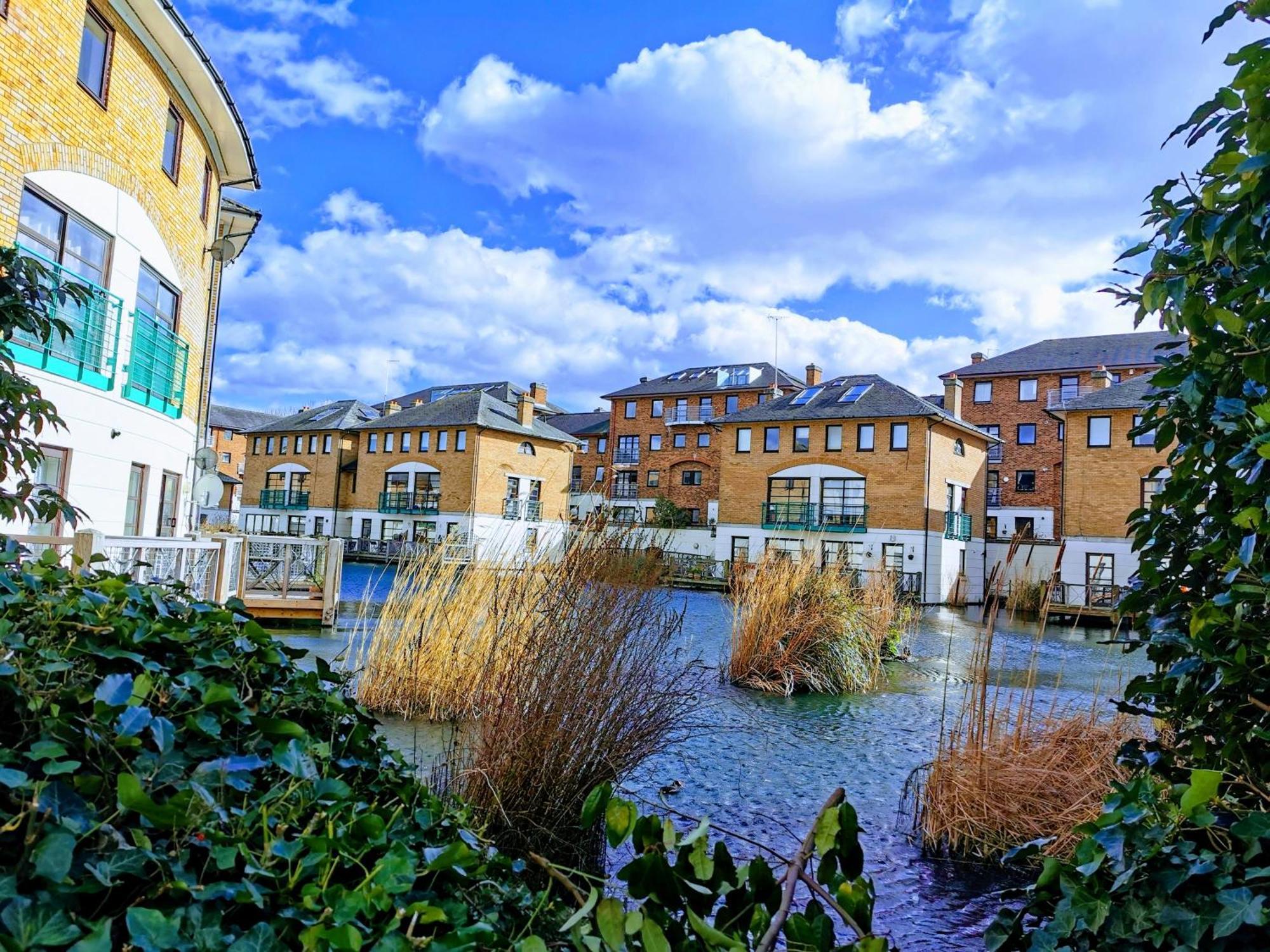 Riverside 3Br With Easy Transport 20Mins To City Centre Лондон Екстер'єр фото
